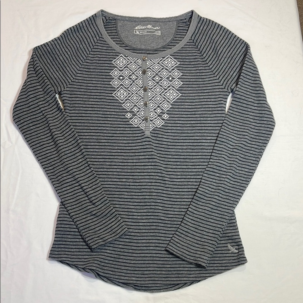 Eddie Bauer Graphic Fitted Gray Thermal